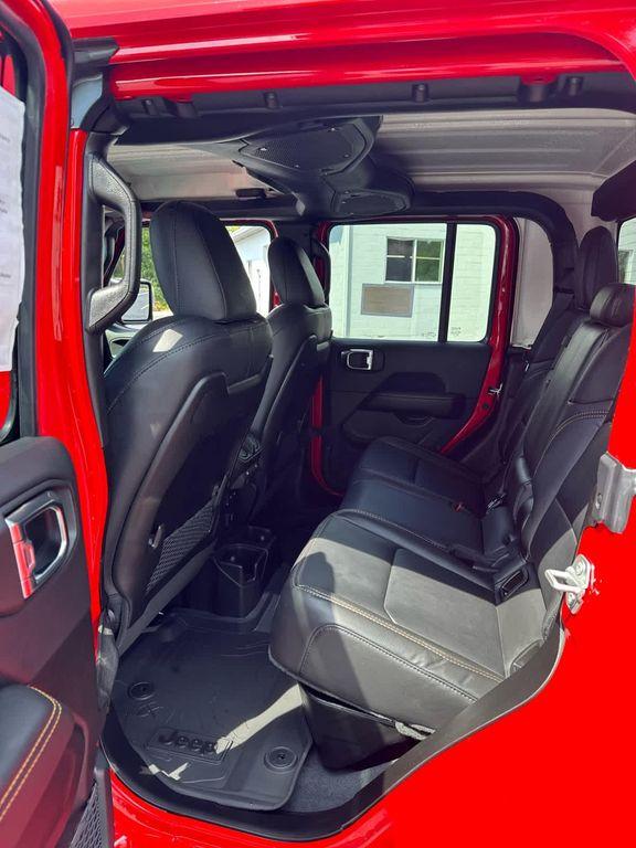 new 2025 Jeep Gladiator car, priced at $43,508