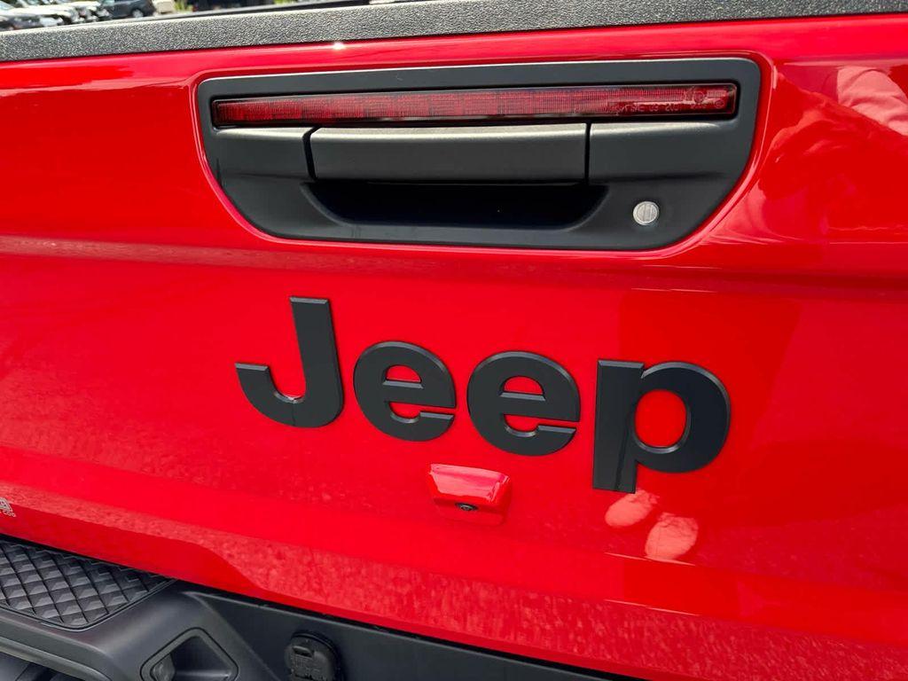 new 2025 Jeep Gladiator car, priced at $43,508