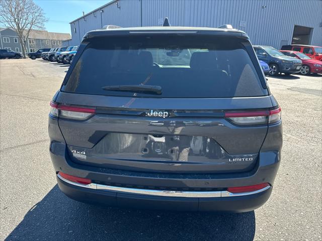 used 2024 Jeep Grand Cherokee car, priced at $39,469