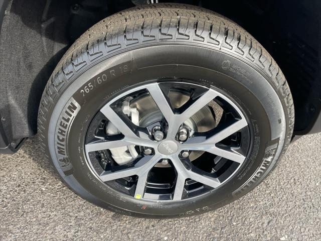 new 2025 Jeep Grand Cherokee car, priced at $47,510