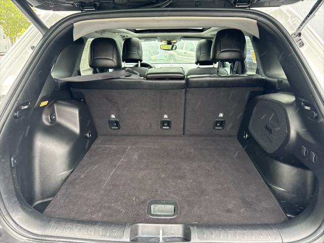 used 2022 Jeep Cherokee car, priced at $32,454