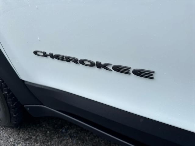 used 2022 Jeep Cherokee car, priced at $32,454