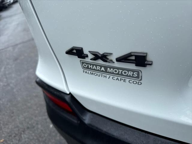 used 2022 Jeep Cherokee car, priced at $32,454