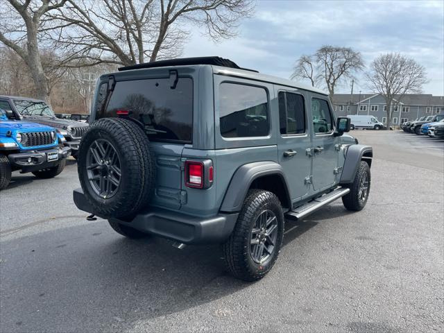 new 2025 Jeep Wrangler car, priced at $46,601