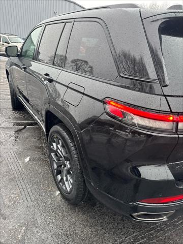 new 2025 Jeep Grand Cherokee car, priced at $66,612