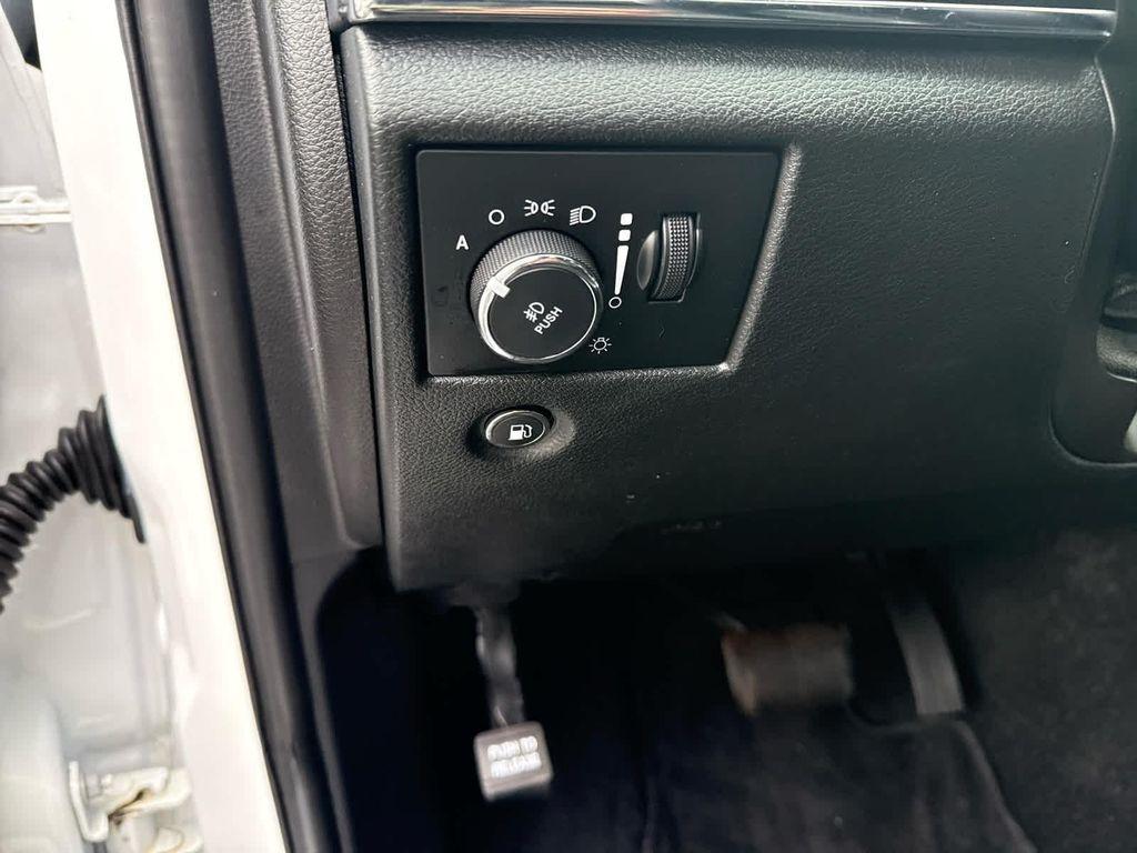 used 2022 Jeep Grand Cherokee car, priced at $31,232