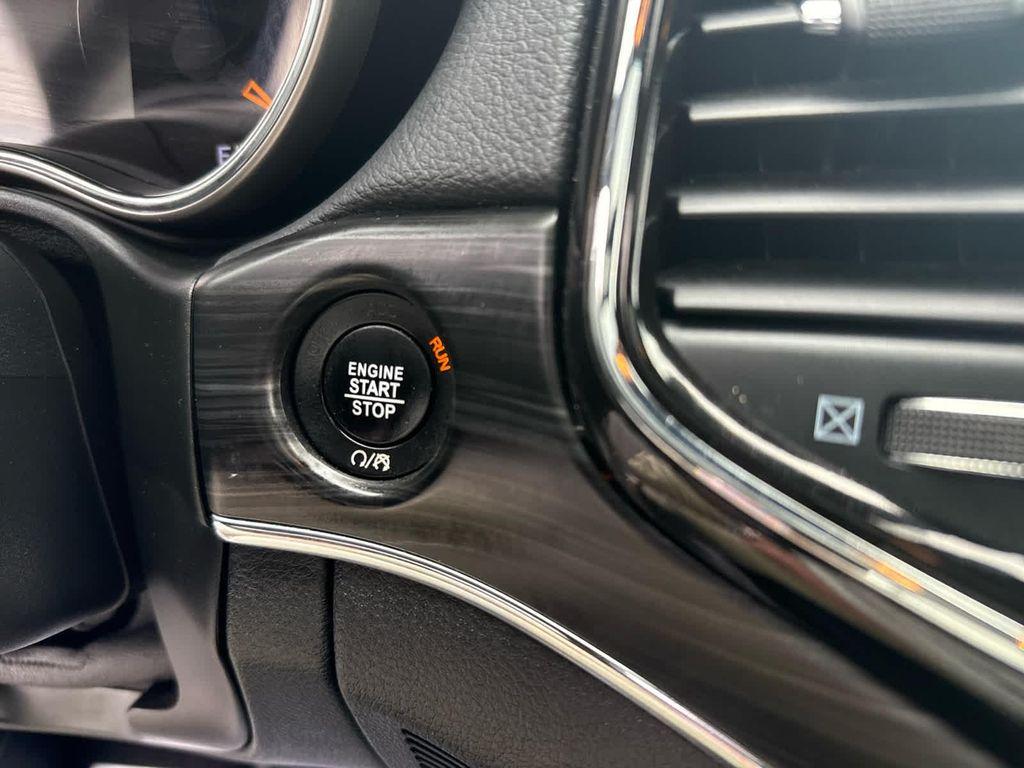 used 2022 Jeep Grand Cherokee car, priced at $31,232