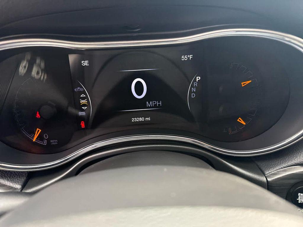 used 2022 Jeep Grand Cherokee car, priced at $31,232