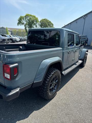 new 2025 Jeep Gladiator car, priced at $48,979
