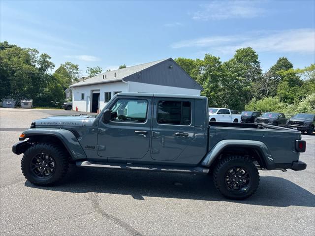 new 2025 Jeep Gladiator car, priced at $48,979