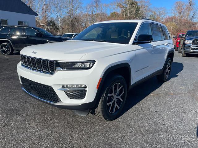 new 2025 Jeep Grand Cherokee car, priced at $45,293