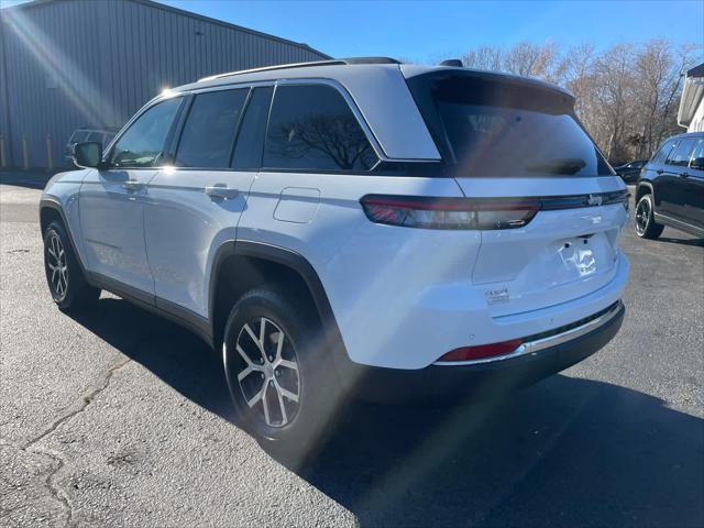 new 2025 Jeep Grand Cherokee car, priced at $45,293