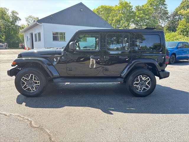 new 2025 Jeep Wrangler car, priced at $55,375