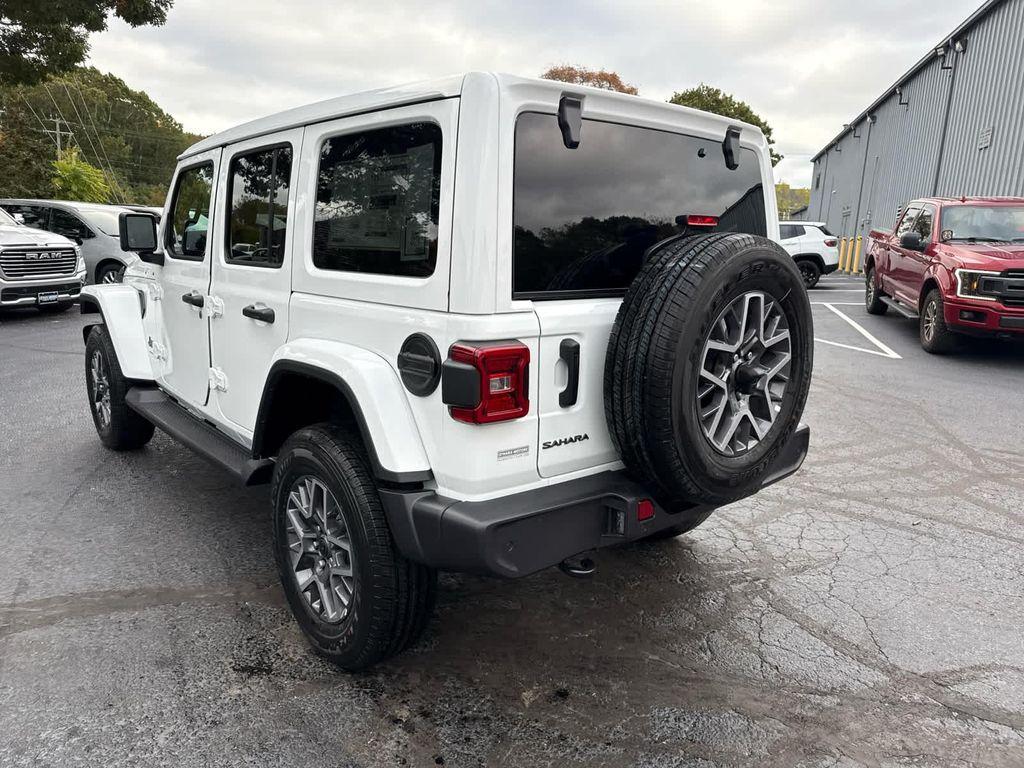 new 2026 Jeep Wrangler car, priced at $53,423