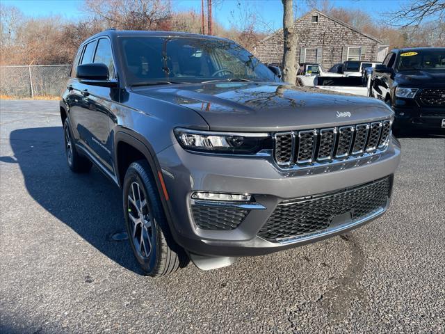 new 2025 Jeep Grand Cherokee car, priced at $45,430