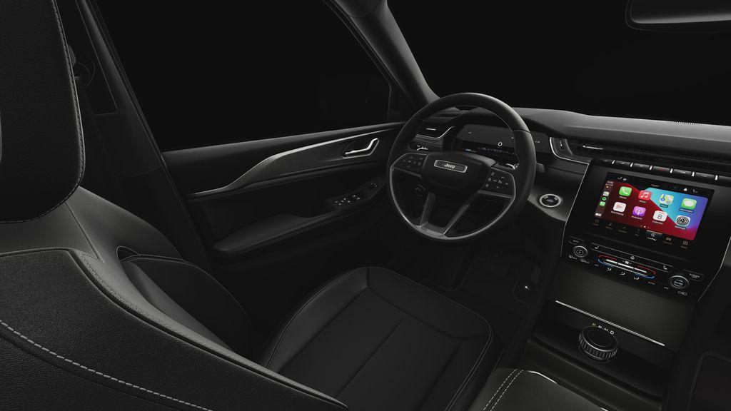 new 2025 Jeep Grand Cherokee car, priced at $46,730