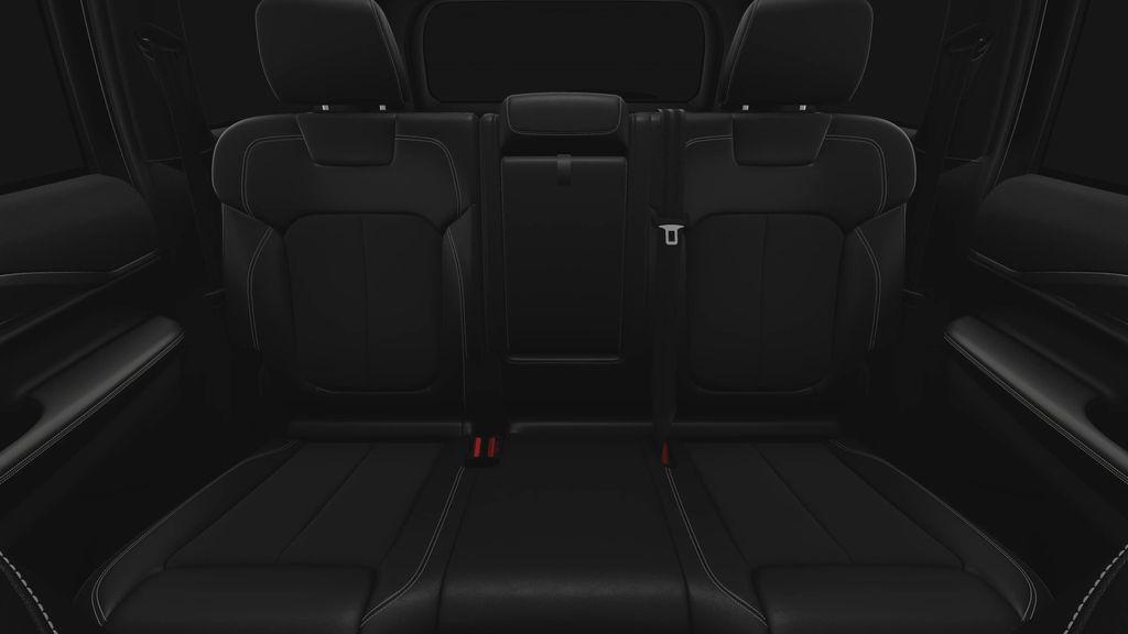 new 2025 Jeep Grand Cherokee car, priced at $46,730