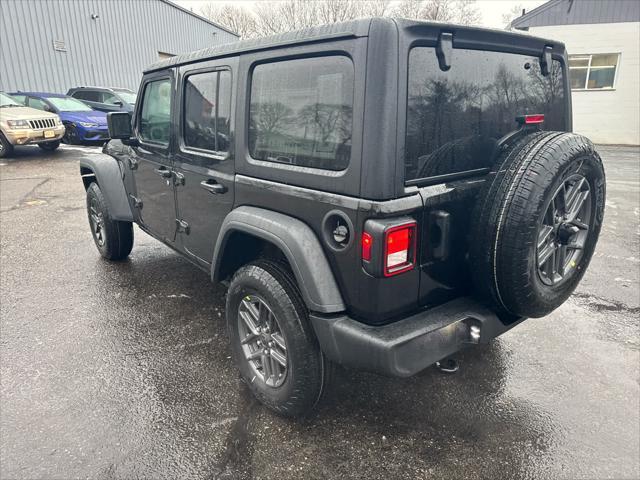 new 2025 Jeep Wrangler car, priced at $44,556