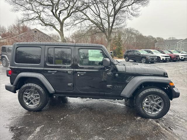 new 2025 Jeep Wrangler car, priced at $44,556