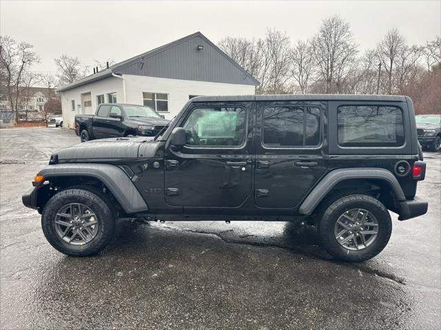 new 2025 Jeep Wrangler car, priced at $44,556