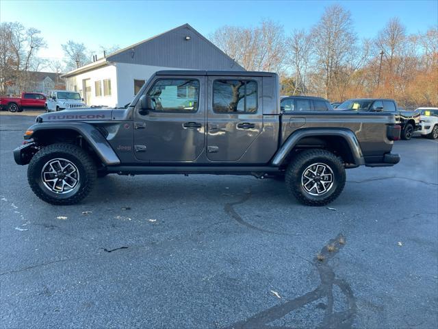 new 2025 Jeep Gladiator car, priced at $61,894