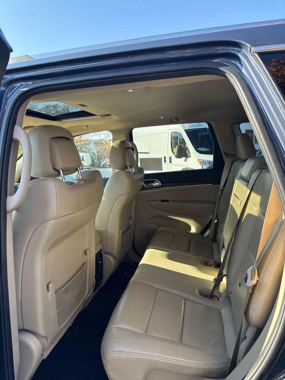 used 2020 Jeep Grand Cherokee car, priced at $17,606