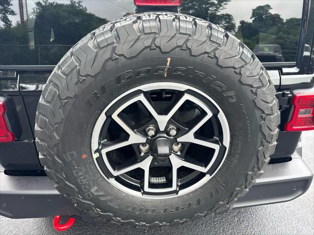 new 2025 Jeep Wrangler car, priced at $60,638