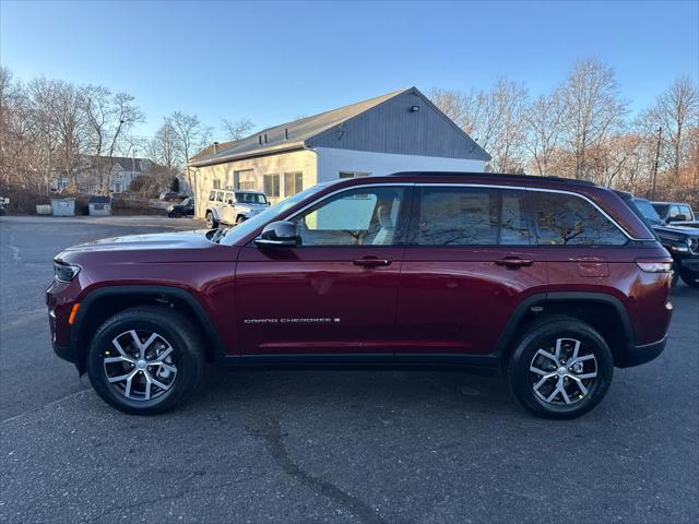 new 2025 Jeep Grand Cherokee car, priced at $45,466