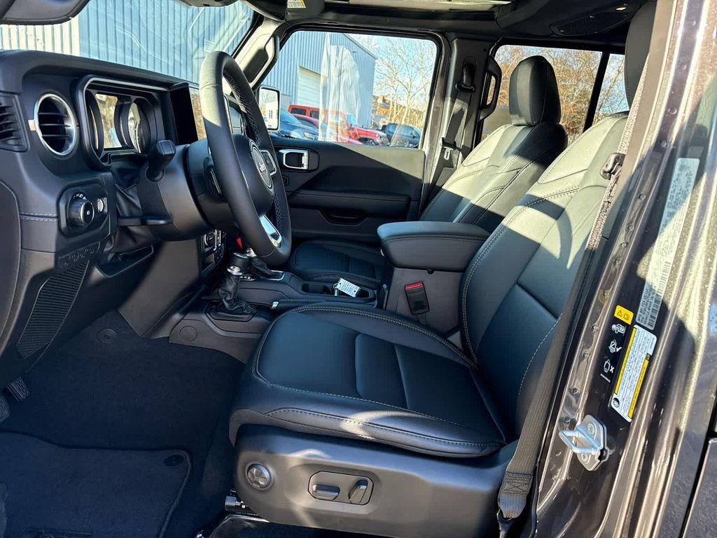 new 2026 Jeep Wrangler car, priced at $55,306