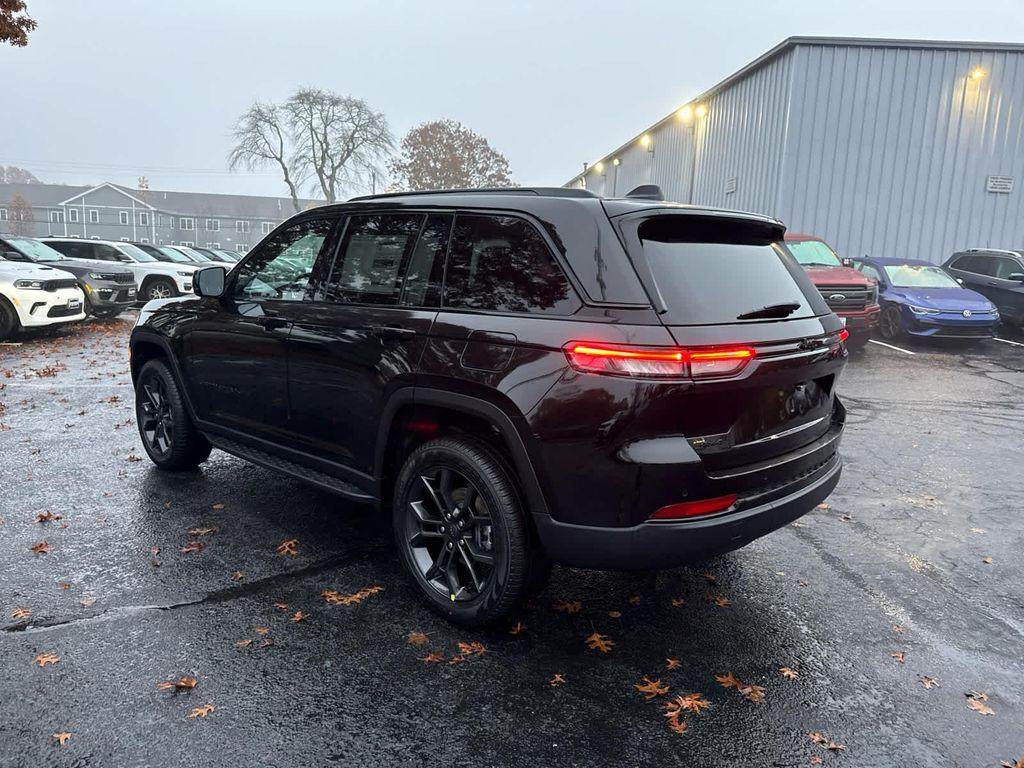 new 2025 Jeep Grand Cherokee car, priced at $50,308
