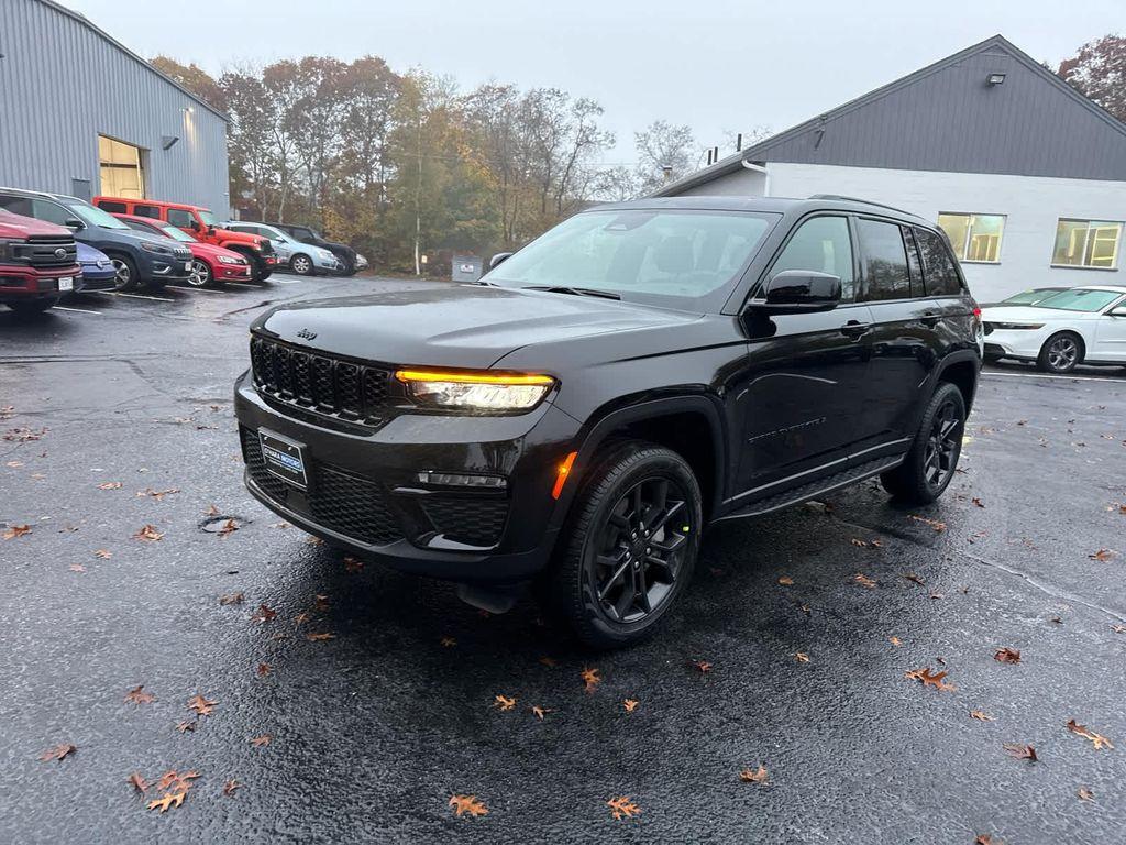 new 2025 Jeep Grand Cherokee car, priced at $50,308