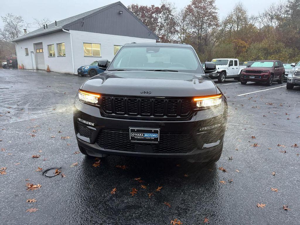 new 2025 Jeep Grand Cherokee car, priced at $50,308