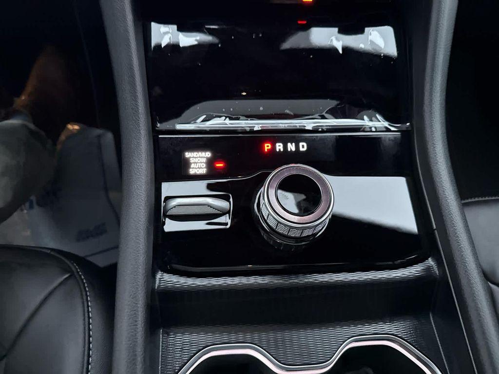 new 2025 Jeep Grand Cherokee car, priced at $50,308