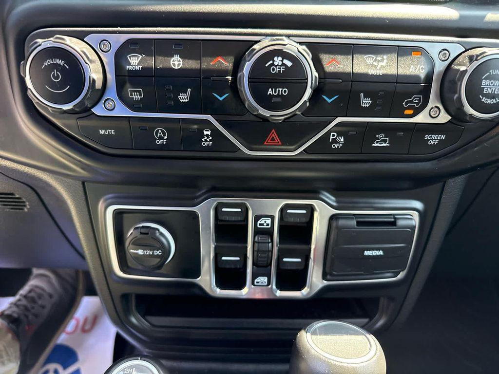 used 2022 Jeep Gladiator car, priced at $46,590