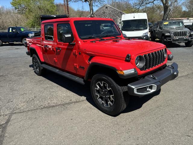 new 2024 Jeep Gladiator car, priced at $52,390