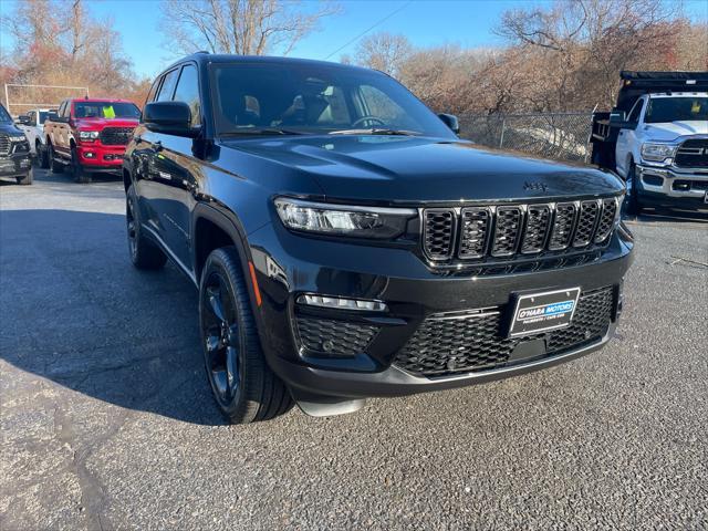 new 2025 Jeep Grand Cherokee car, priced at $51,648