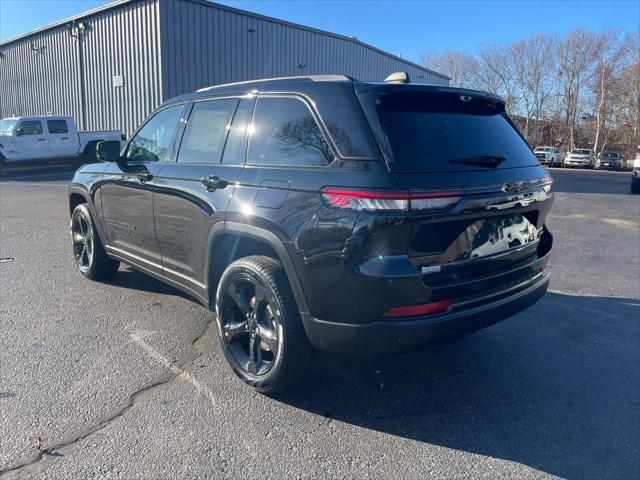 new 2025 Jeep Grand Cherokee car, priced at $51,648