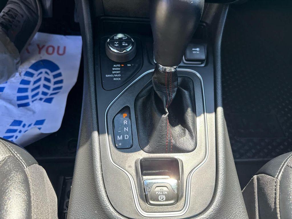 used 2022 Jeep Cherokee car, priced at $29,273
