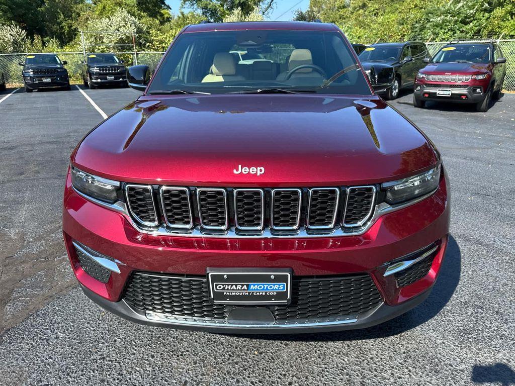 new 2025 Jeep Grand Cherokee car, priced at $48,244