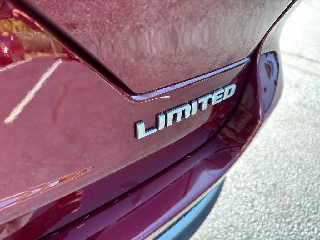 new 2025 Jeep Grand Cherokee car, priced at $48,244