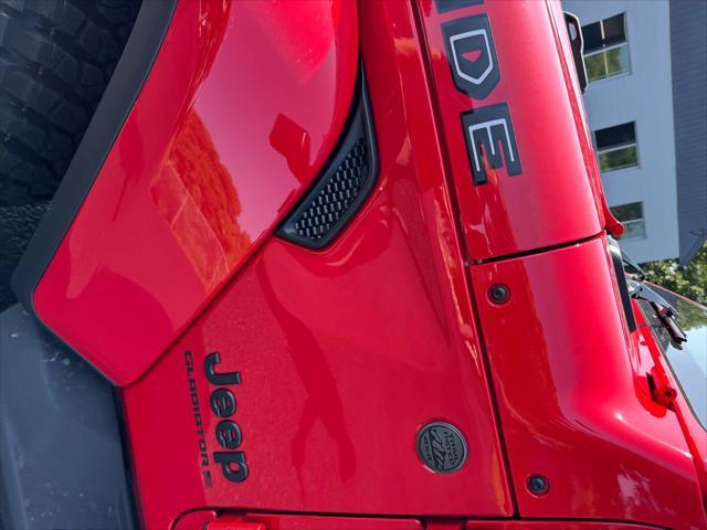 new 2025 Jeep Gladiator car, priced at $51,392