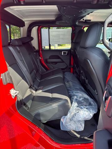 new 2025 Jeep Gladiator car, priced at $51,392