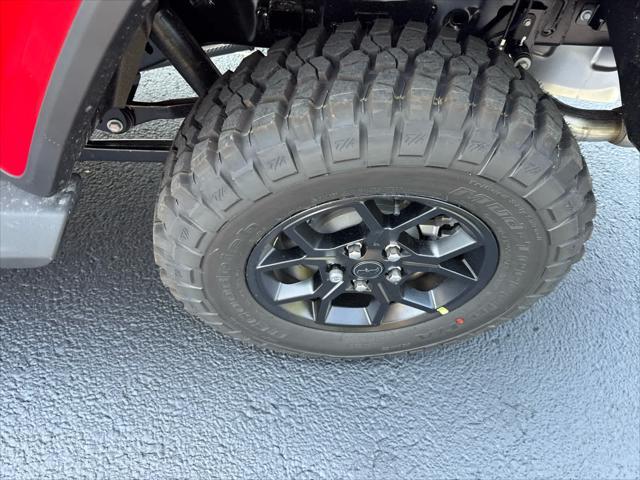 new 2025 Jeep Gladiator car, priced at $51,392