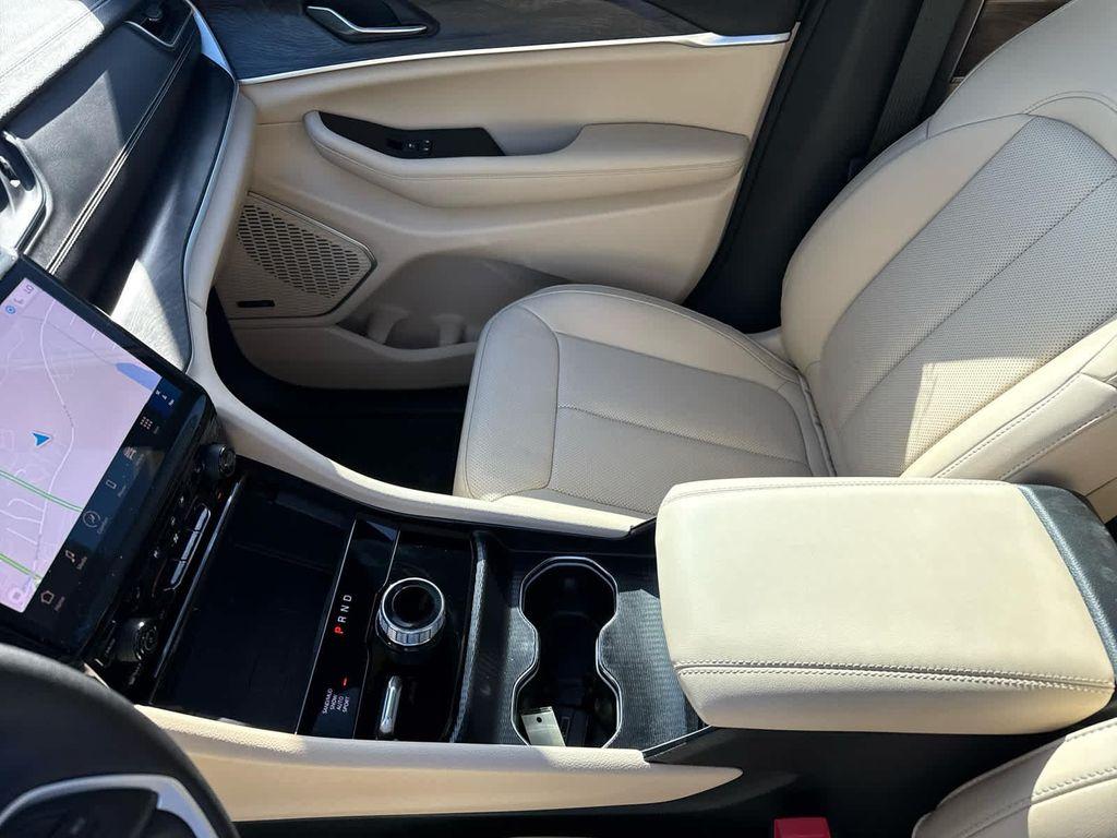 used 2024 Jeep Grand Cherokee car, priced at $42,731