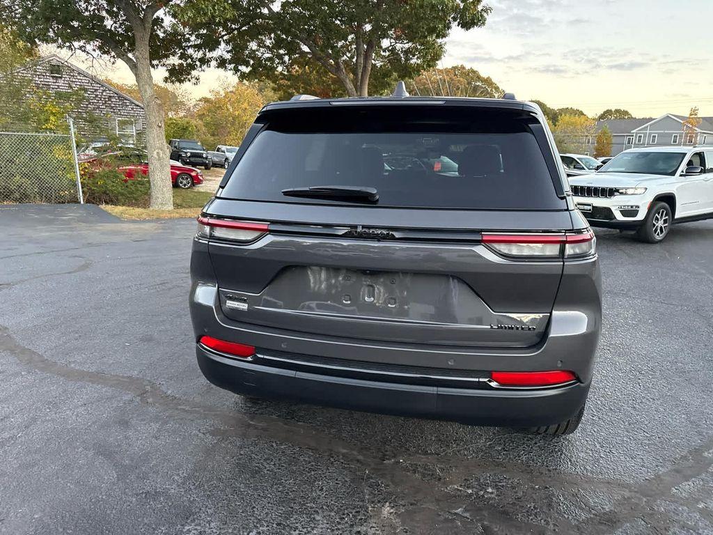 new 2025 Jeep Grand Cherokee car, priced at $48,491