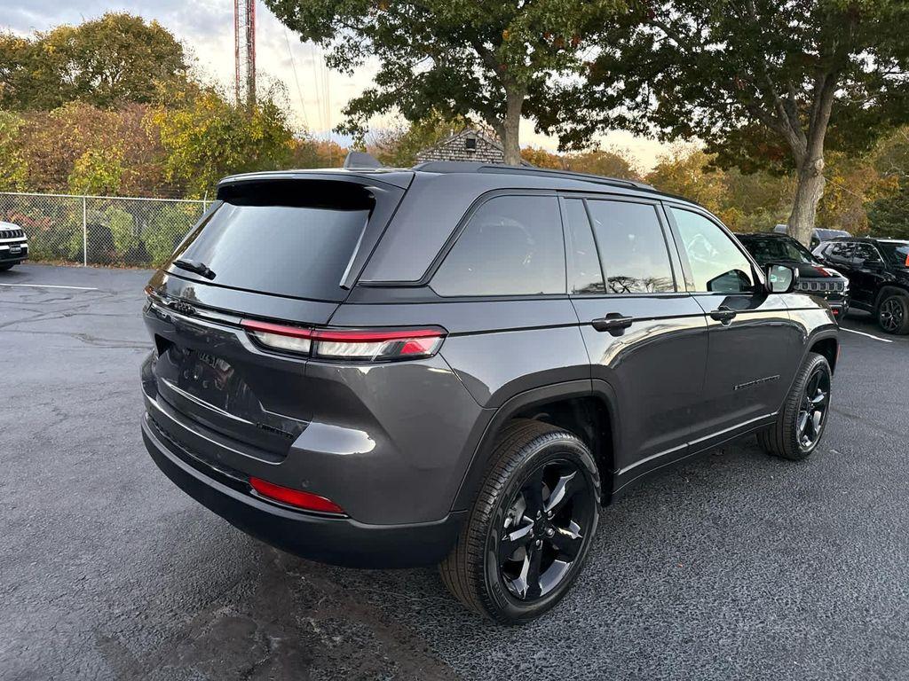new 2025 Jeep Grand Cherokee car, priced at $48,491