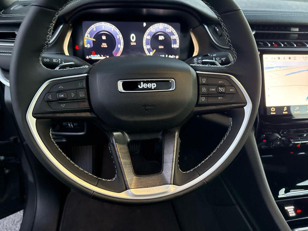 new 2025 Jeep Grand Cherokee car, priced at $48,491