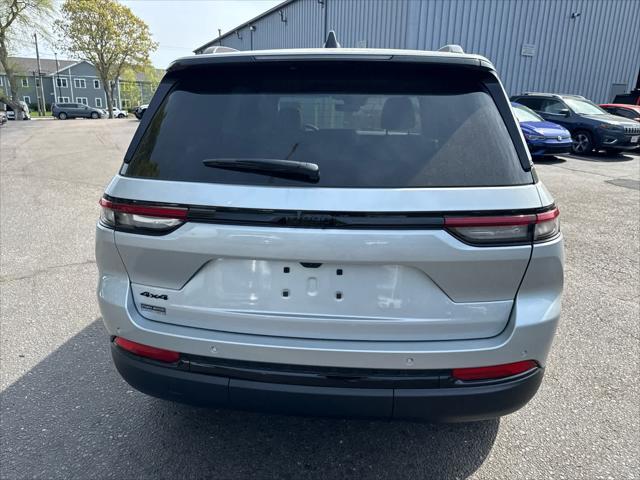 new 2025 Jeep Grand Cherokee car, priced at $43,710