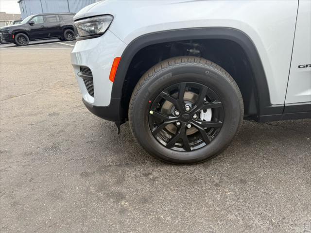 new 2025 Jeep Grand Cherokee car, priced at $41,791