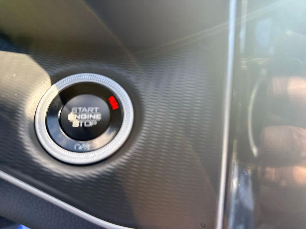 new 2025 Jeep Grand Cherokee car, priced at $40,464